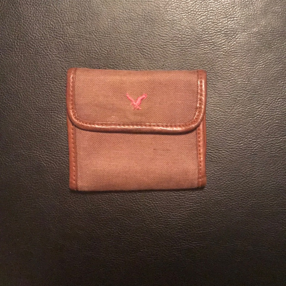 American eagle outfitters wallet
